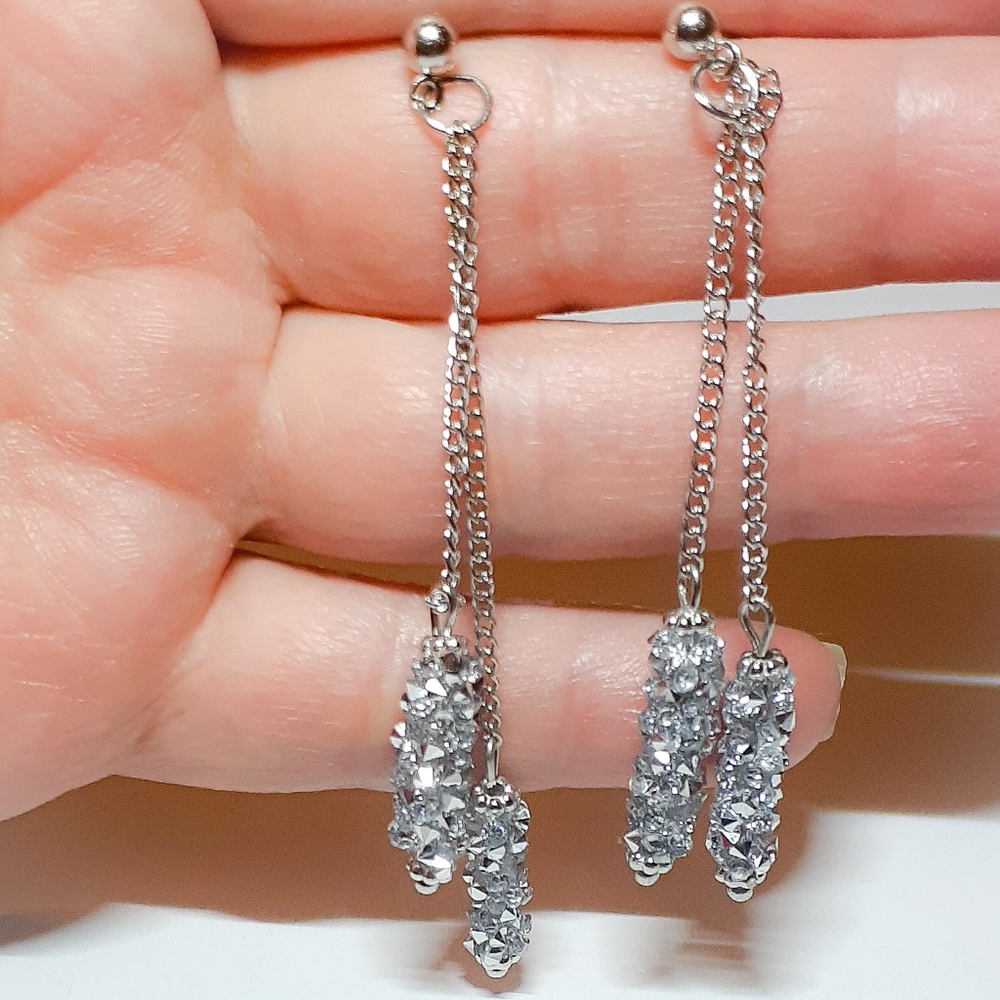 🎀Sparkling Crystal Tassel Earings - Picture 4 of 5
